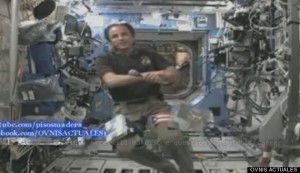 o-ASTRONAUT-UFO-QUESTIONS-570